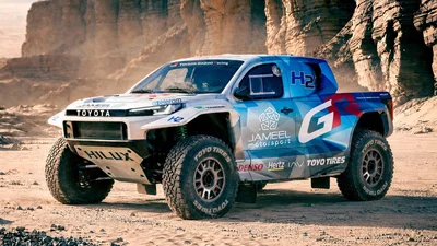 Toyota відправляє водневий Hilux підкорювати Дакар: які технології вона хоче перевірити