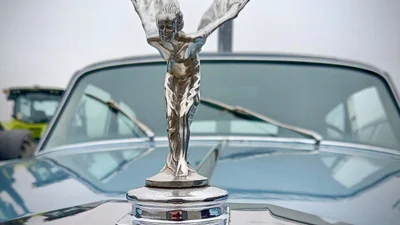 Rolls-Royce 1976 року намагалися ввезти в Україну за підробленим Євро-2
