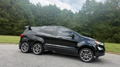 Шестиколісний Ford EcoSport продають на аукціоні: яка ціна