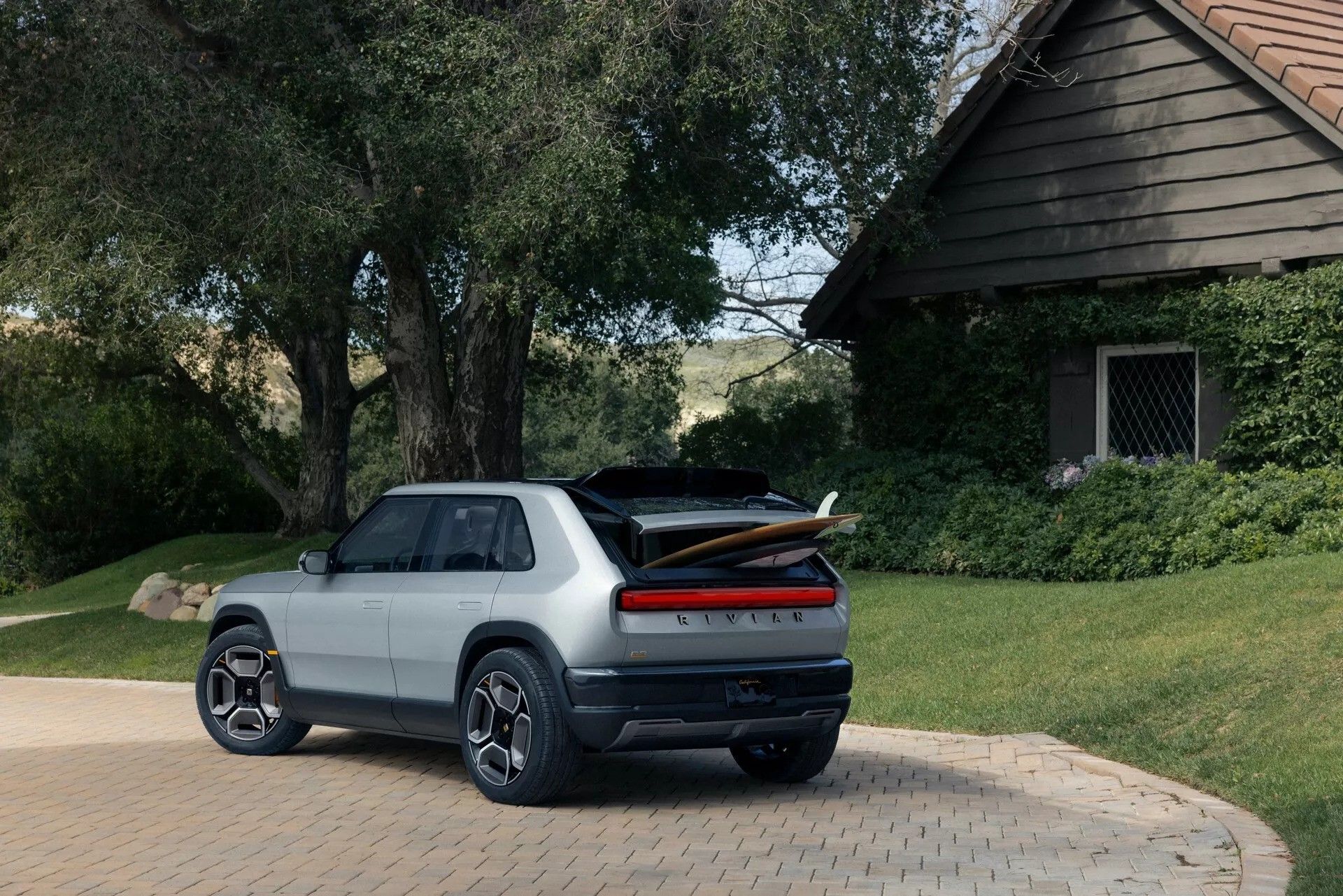 New Rivian Model R3 Rivian подтвердила разработку дешевого кроссовера R3: цена ...