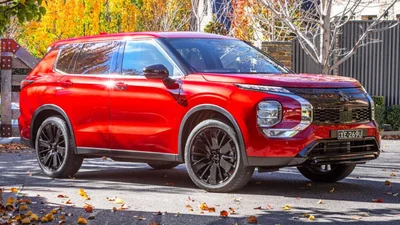 Mitsubishi Outlander 2028 може отримати чотири електромотори: нове покоління готують на основі концепту Elevance
