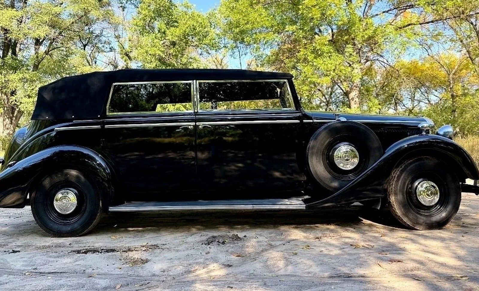 Підроблений Mercede 1936 року продають у Дніпрі