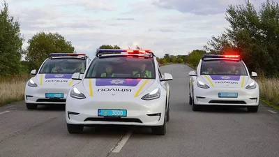 Поліція на Тернопільщині отримала електромобілі та сонячну електростанцію