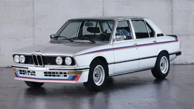 Унікальний BMW 5 Series 1979 року продають за $100 тисяч