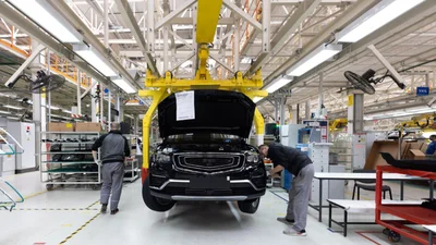 Авторинок ЄС 2026: імпорт зростає, виробництво падає