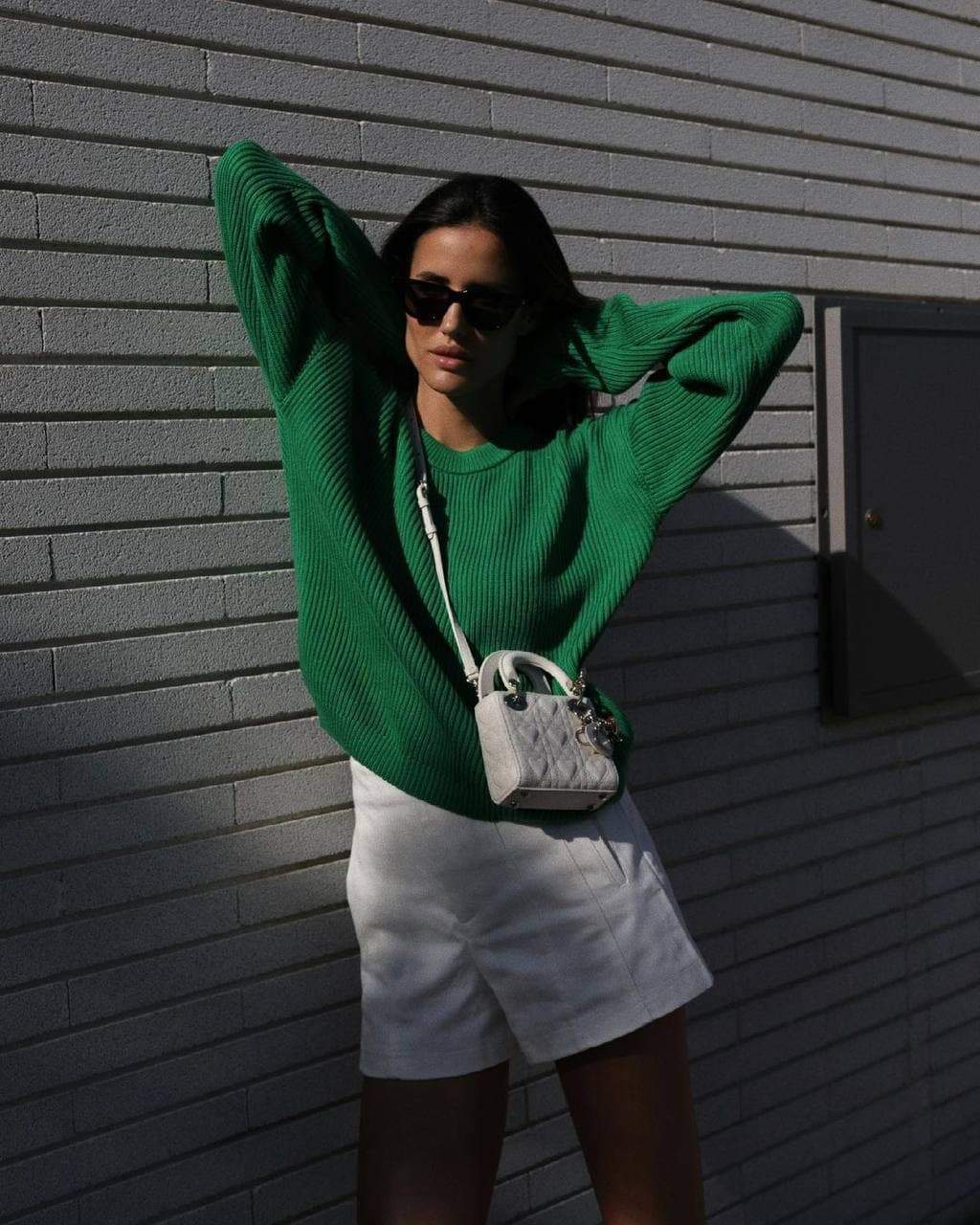 Фешіоністи зі стильними мікросумками