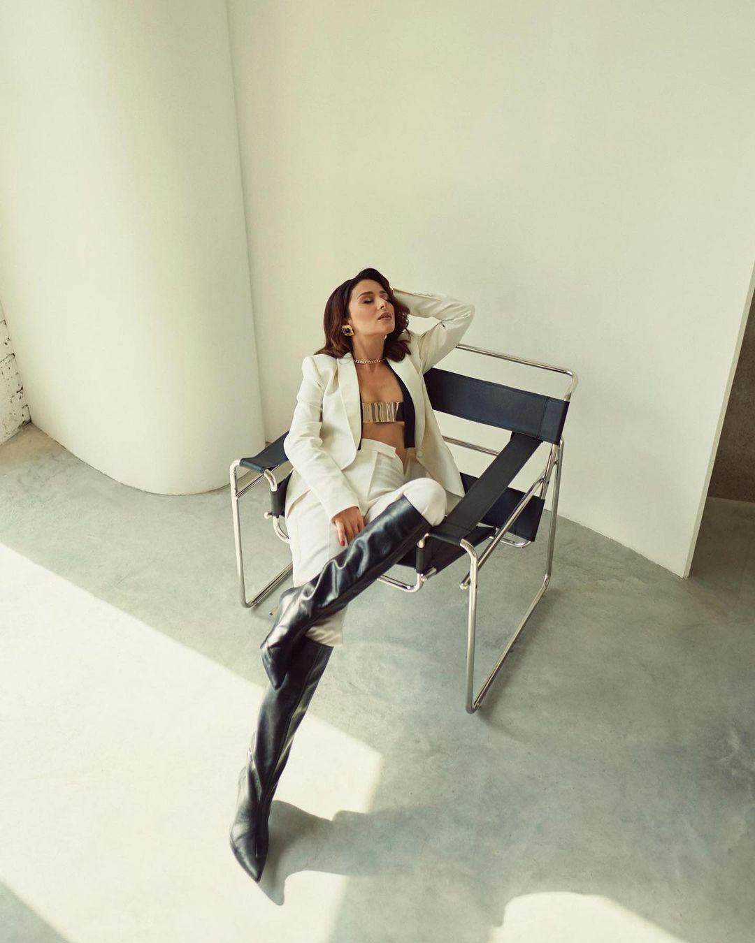 Злата Огнєвіч з поясом на грудях