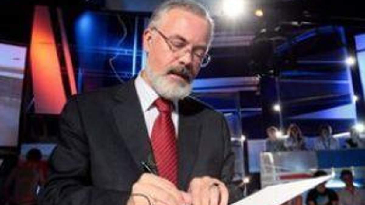 Табачник заплутався в теоремі Піфагора