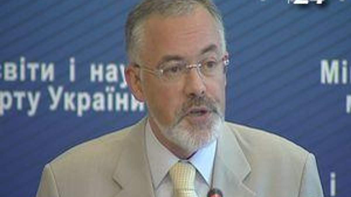 Табачник: Спробуйте не віддати оригінали документів