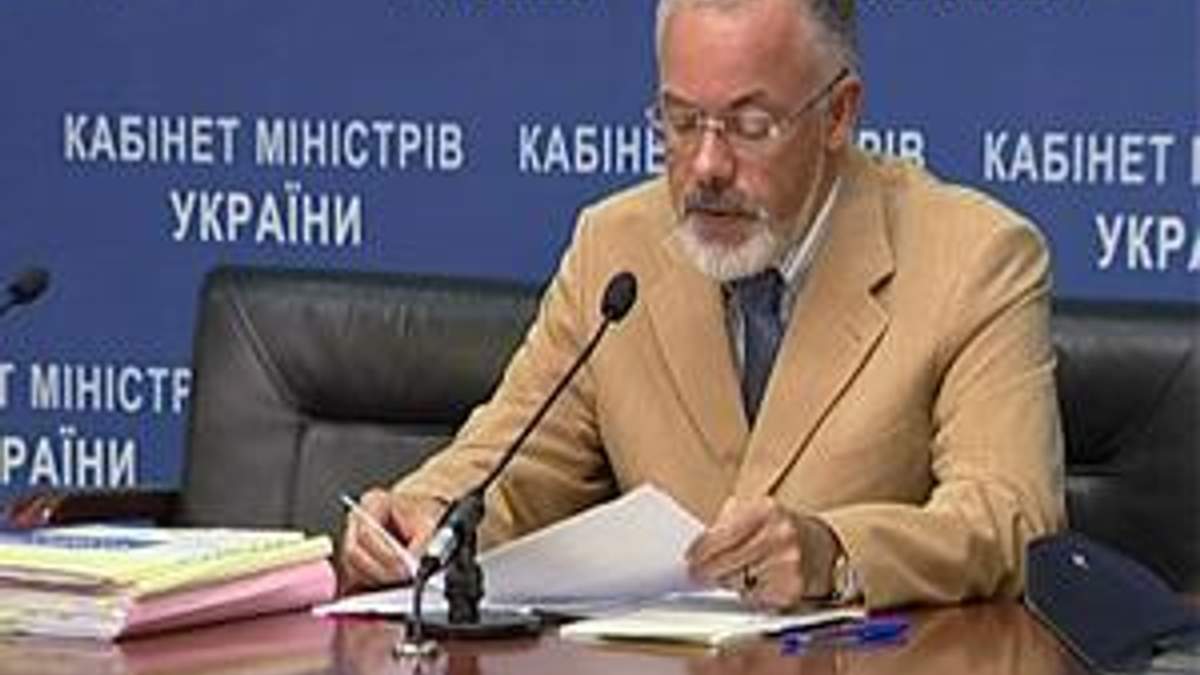 Табачник: Студентів пускатимуть у гуртожитки і після 23:00