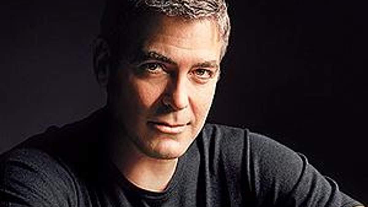 Джордж Клуні хоче зіграти головну роль у біографії Джобса
