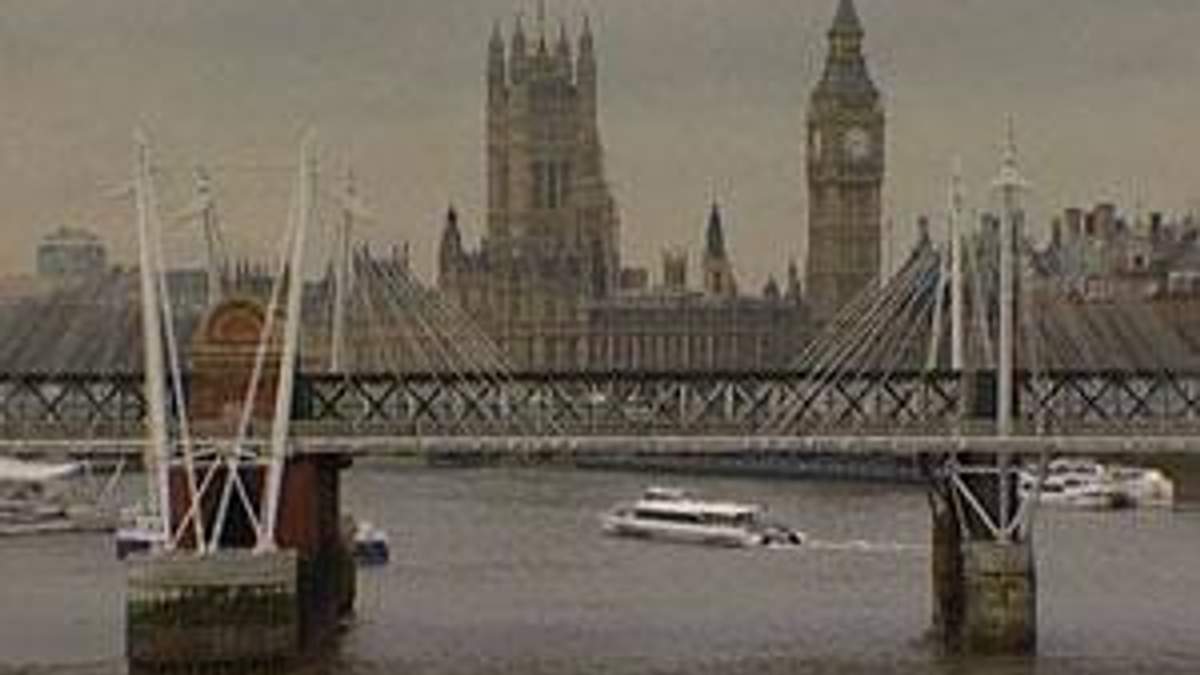 ВВС: Лондон евакуює усіх своїх дипломатів з Ірану 