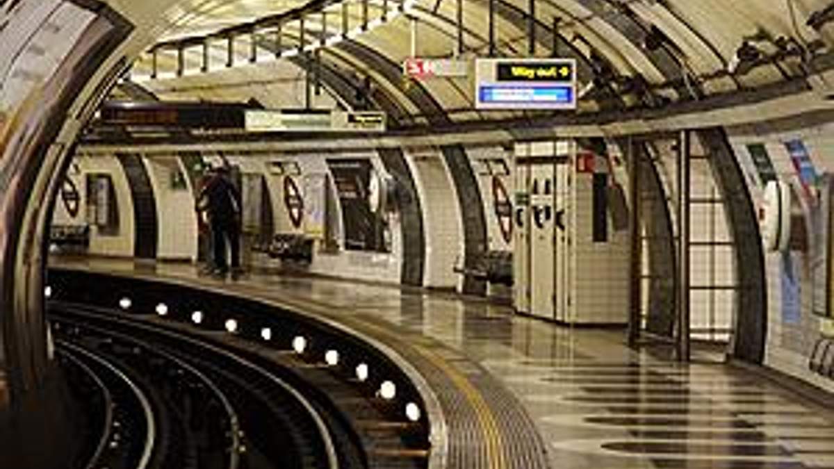 Лондон: Машиністи метро не вийшли на роботу