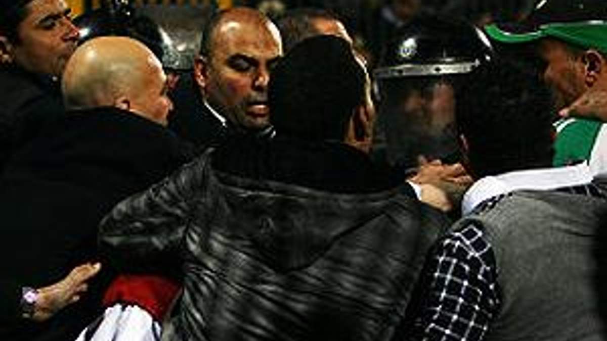 В Египте задержали правоохранителей, которые отвечали за безопасность на стадионе