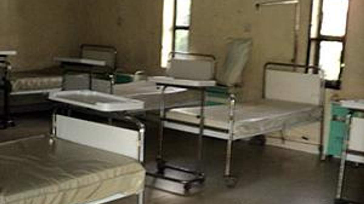 Влада Нігерії звільнила 800 лікарів