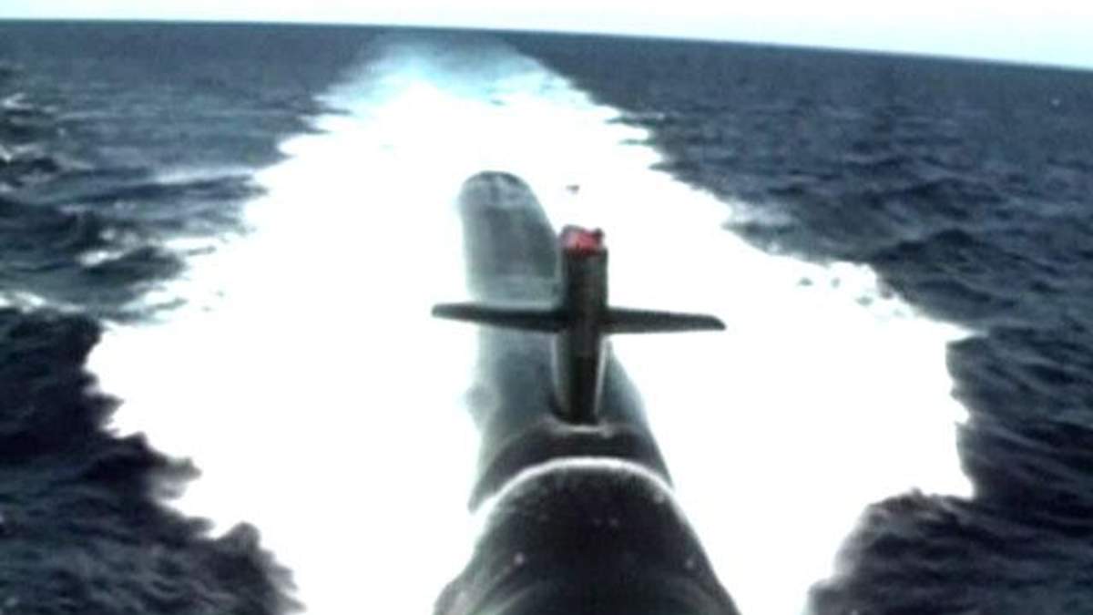 Подводные лодки - эффективное малозаметное смертоносное оружие, которое пристально выслеживают п