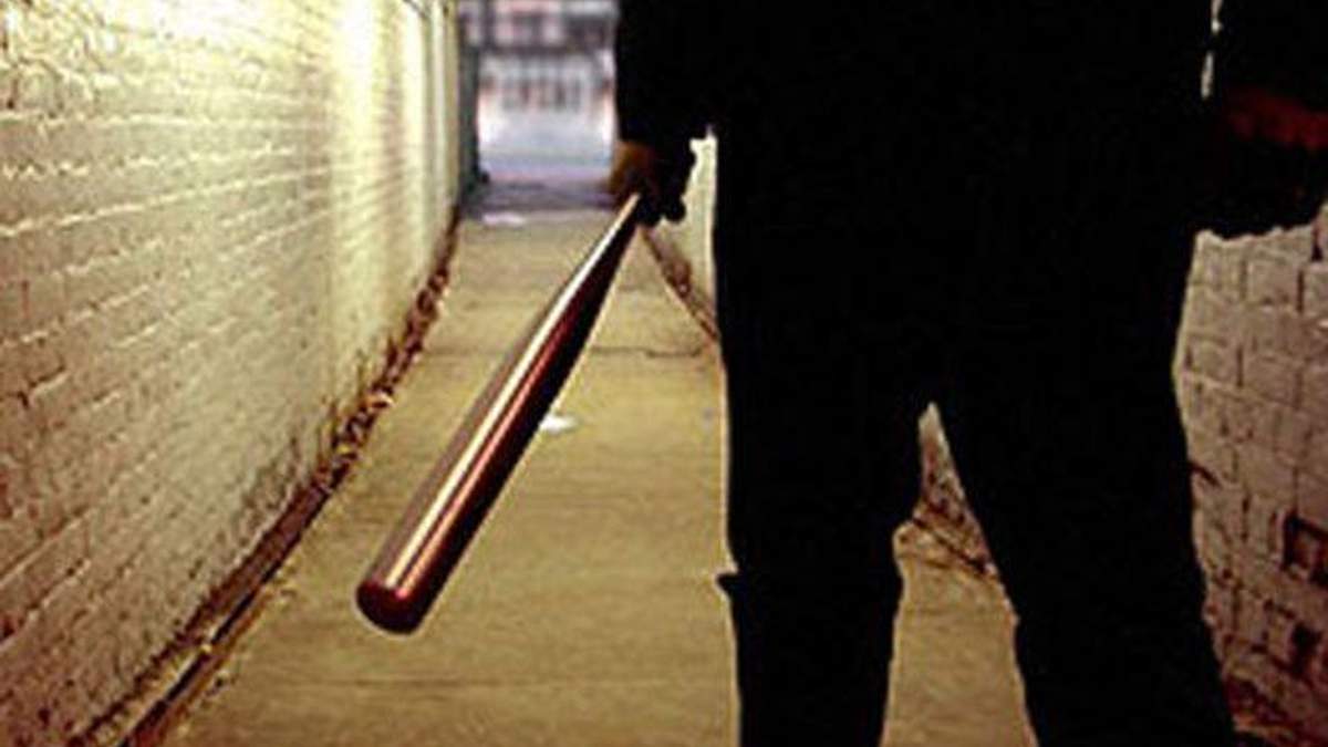 У Харкові напали на агітаційні намети кандидата від опозиції