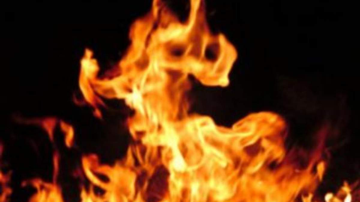 У Харкові горіли виборчі дільниці У Харкові горіли виборчі дільниці