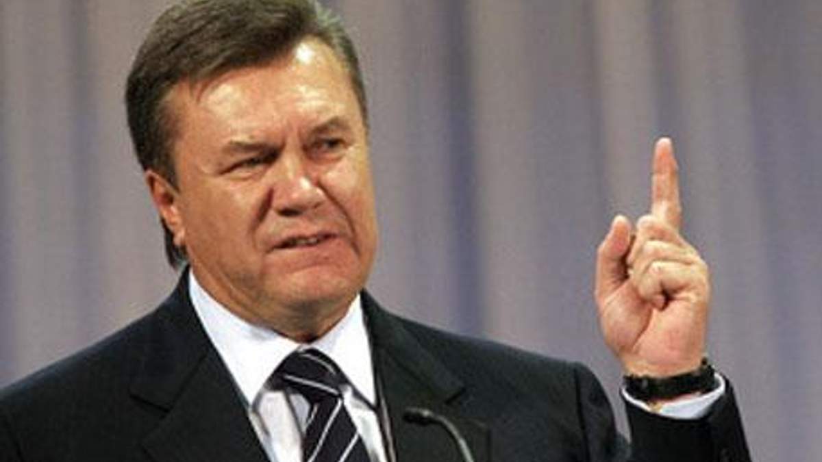 Янукович привітав та закликав до праці переможців виборів