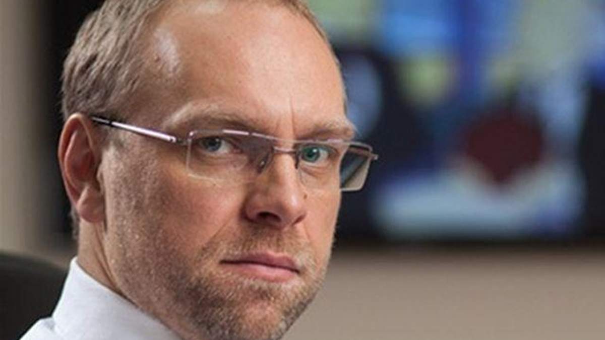 Опозиція: Власенка не випускають з країни