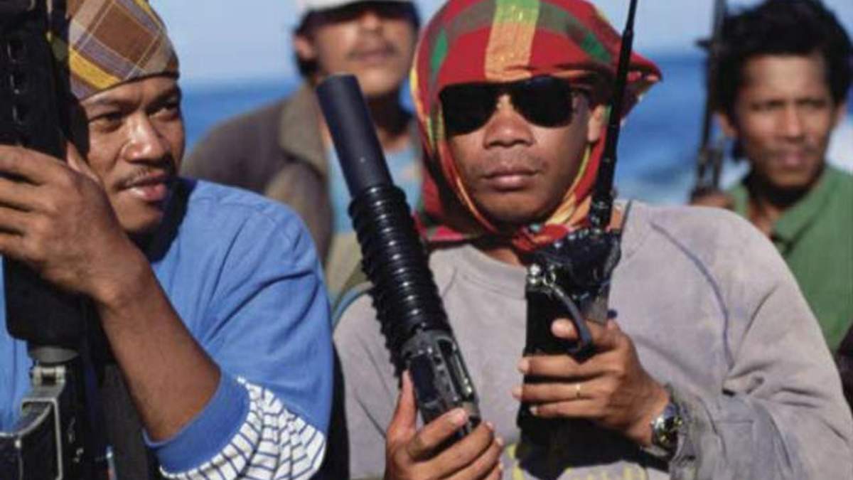 Біля берегів Нігерії пірати викрали українського моряка