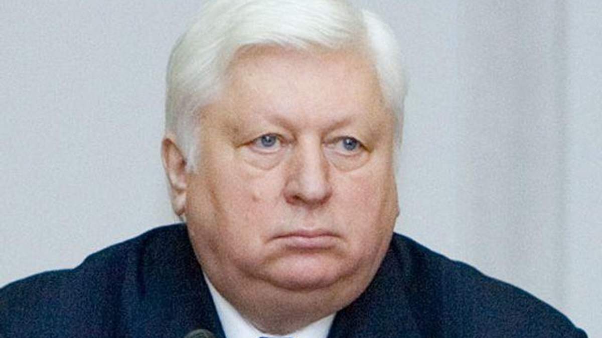 Пшонка говорит, что на разбившемся в Донецке самлете все-таки были "зайцы" Пшонка говорит, что на разбившемся в Донецке самлете все-таки были "зайцы"
