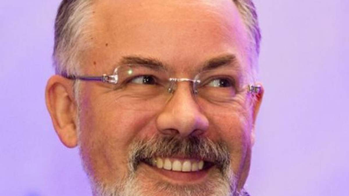 Табачник закупив підручники по 400 гривень за екземпляр