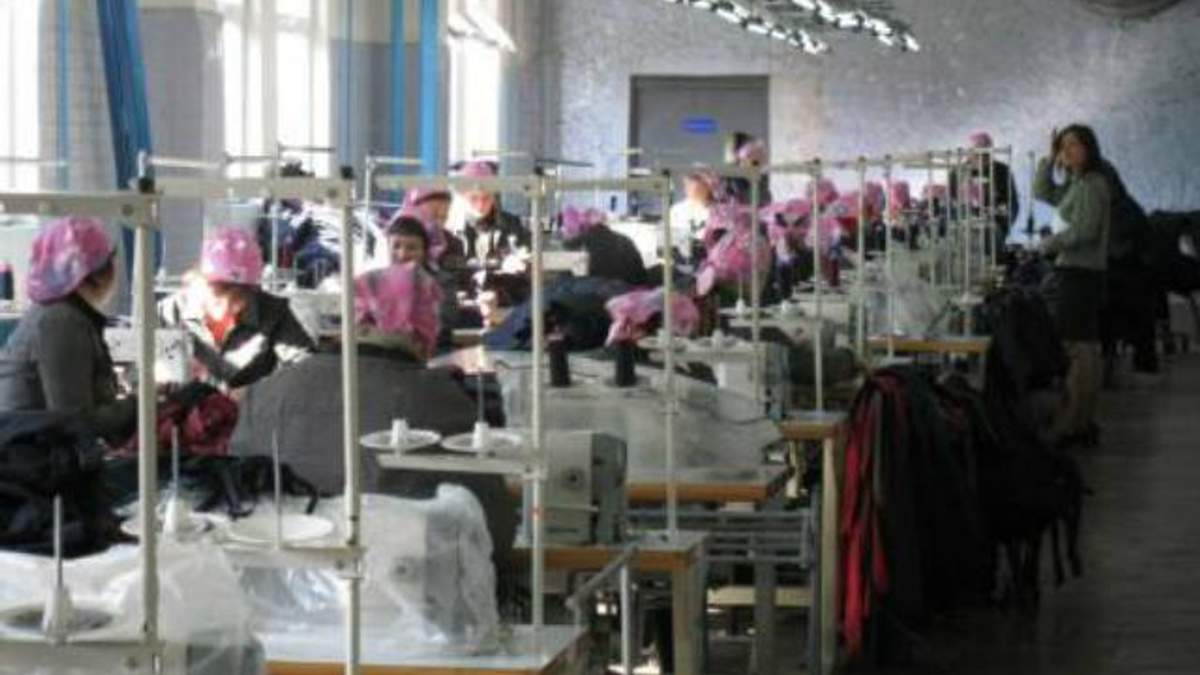 В українських колоніях в’язням не вистачає робочих місць