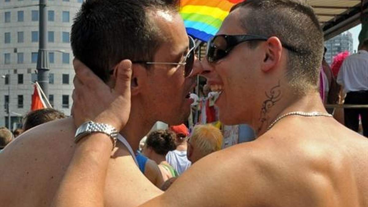 ВР знову взялася за заборону пропаганди гомосексуалізму