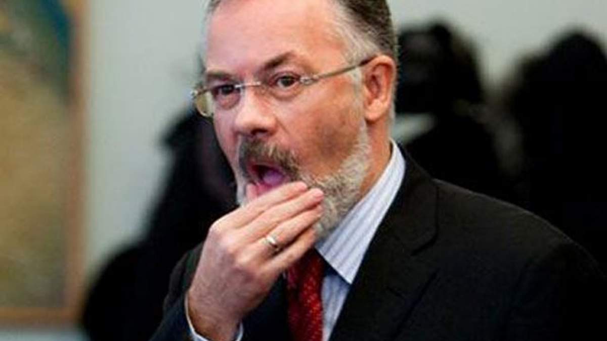 Табачник вирішив взятися за українське книговидання