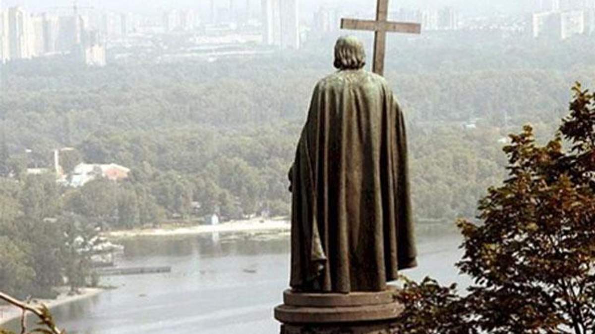 На годовщину крещения Руси приедут президенты Сербии, Румынии и России