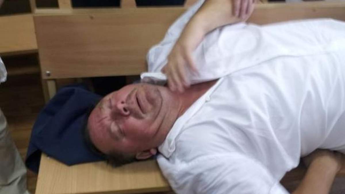 Затриманий за хабарництво ректор заперечує у суді свою вину 