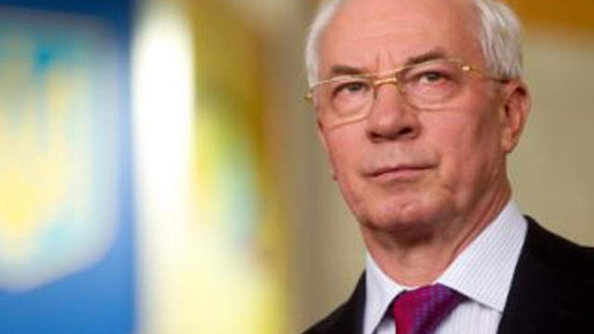 Азаров вважає, що Мельник повівся "неприпустимо"