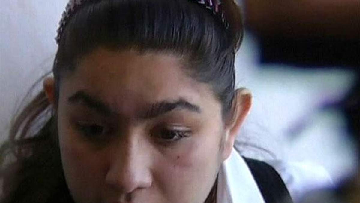 Президент Франції дозволив депортованій циганці повернутися в країну