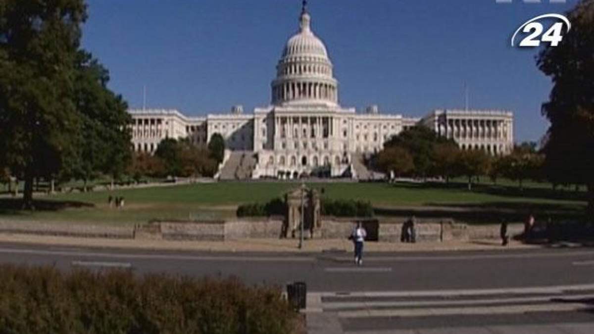 США лякають українських чиновників санкціями