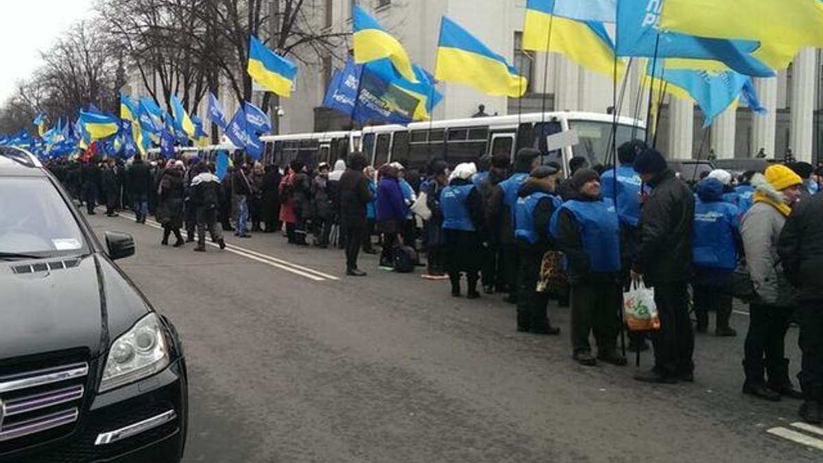 "Геть фашистів з Києва!", — на антимайдані конфлікти (Відео)