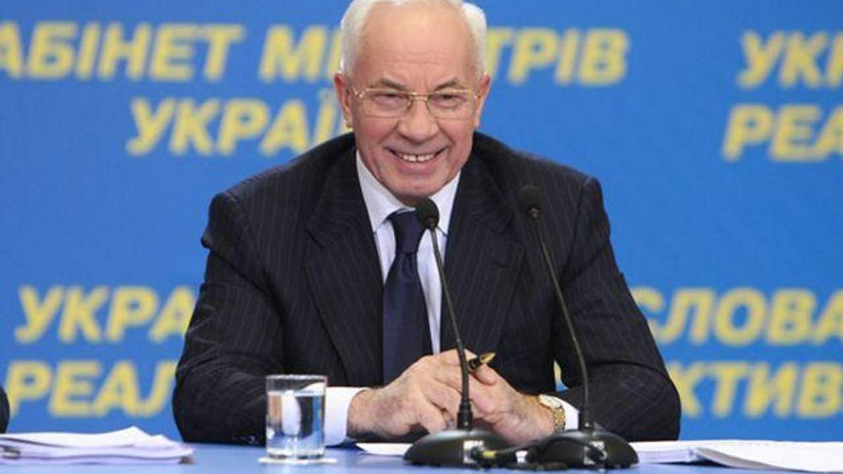 На Євромайдані мало людей з основних областей, на антимайдані — вся Україна, — Азаров