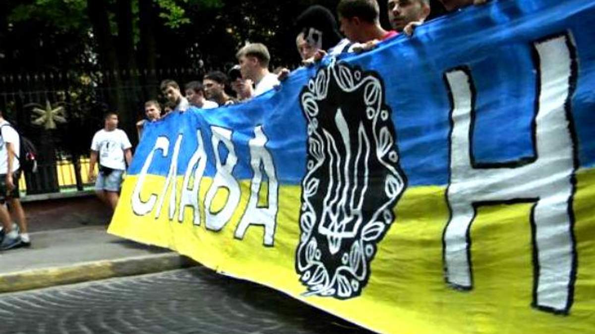 Дайджест подій за тиждень: нові санкції проти Росії, Яроша розшукує Інтерпол