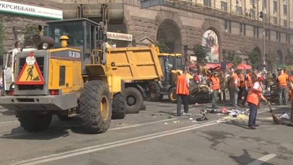Боротьба за Майдан: місто очищають від барикад