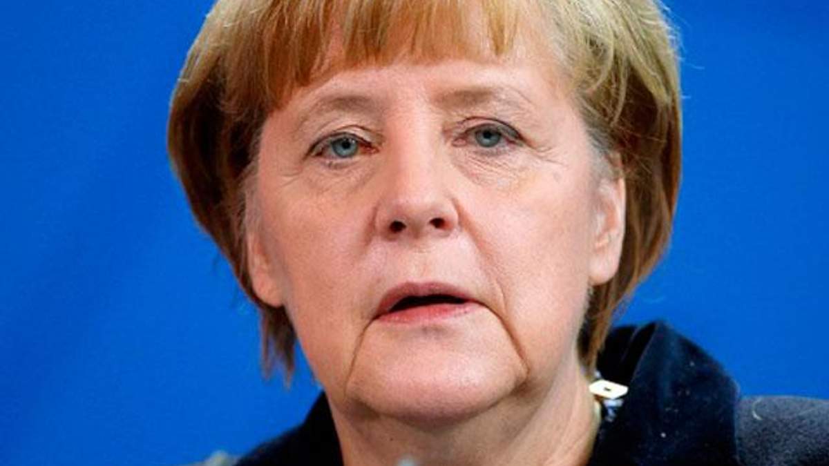Меркель не бачить військового вирішення кризи на Донбасі, але визнає, що винна Росія
