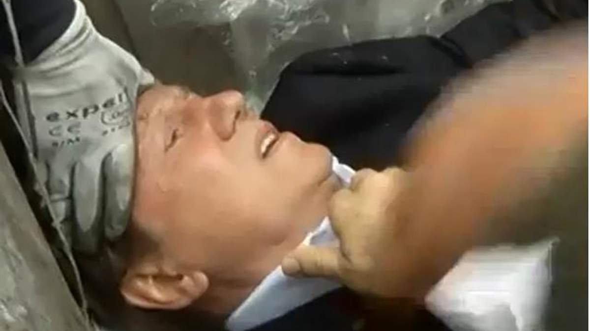 Журавського запхали в сміттєвий бак (Відео 16+)