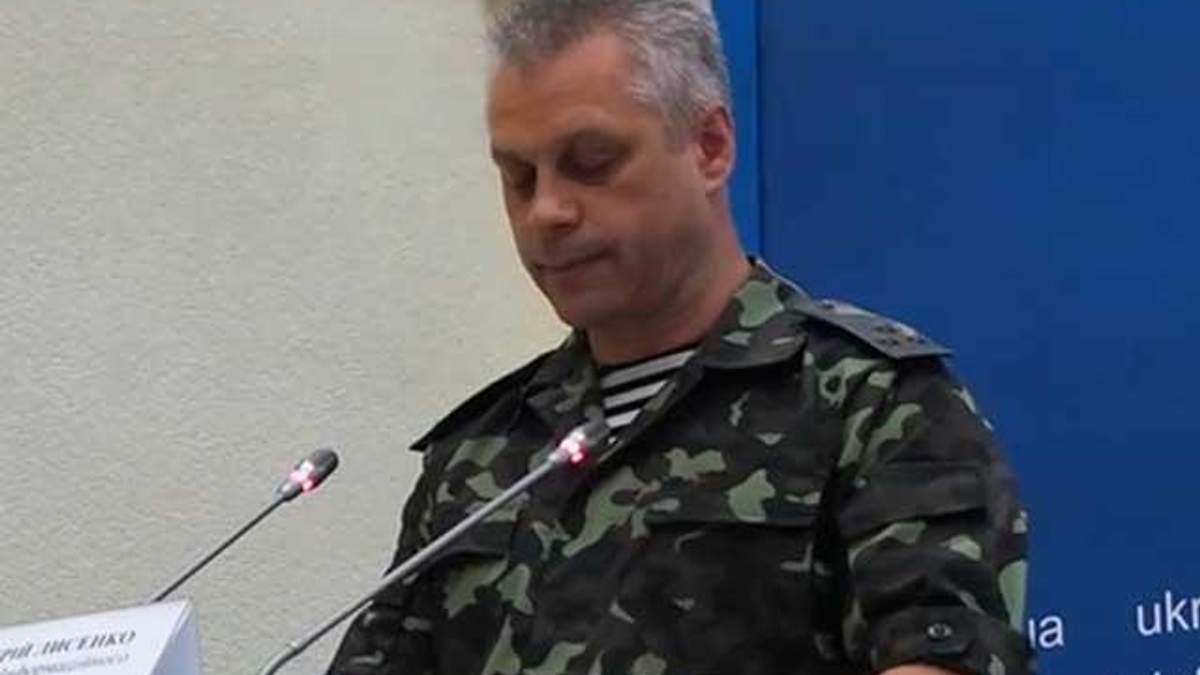 Україна готується відводити важку техніку з зони АТО