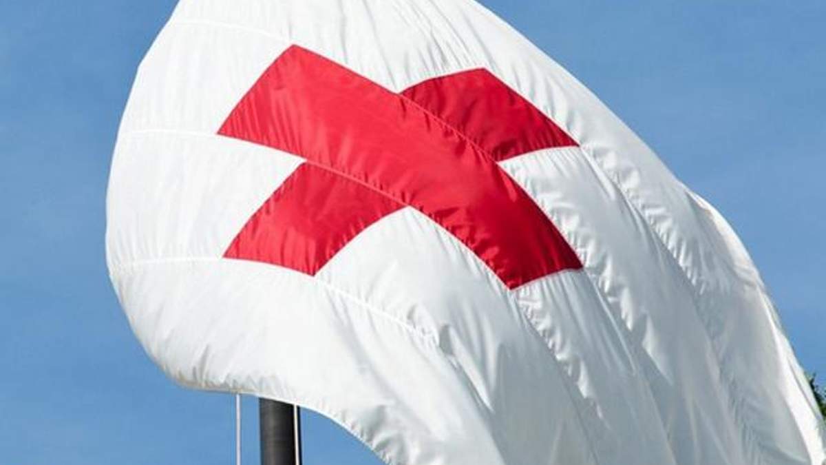 Червоний Хрест призупинив діяльність в Україні