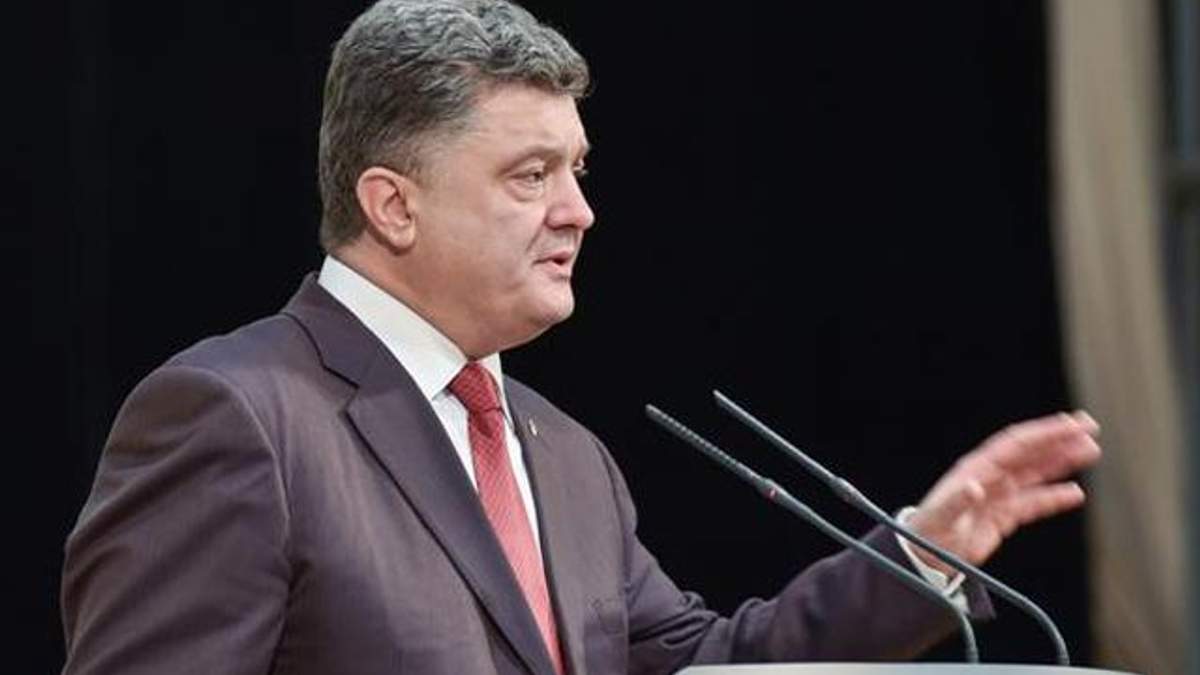 У заручниках терористів залишаються понад 500 людей, — Порошенко