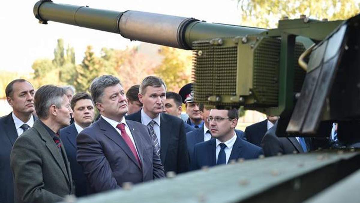 Про повернення наших військ із зони АТО наразі не може бути і мови, — Порошенко