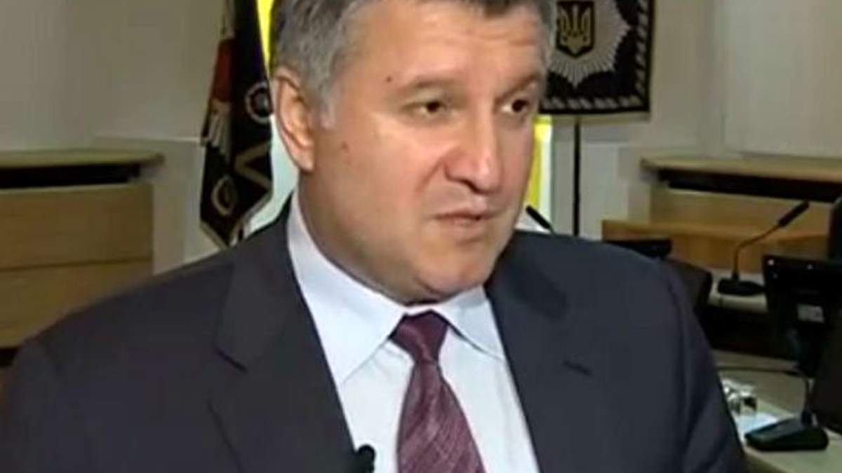 Покарання за агітацію у "день тиші" – від 5 тис гривень до 8 років тюрми, - Аваков Покарання за агітацію у "день тиші" – від 5 тис гривень до 8 років тюрми, - Аваков