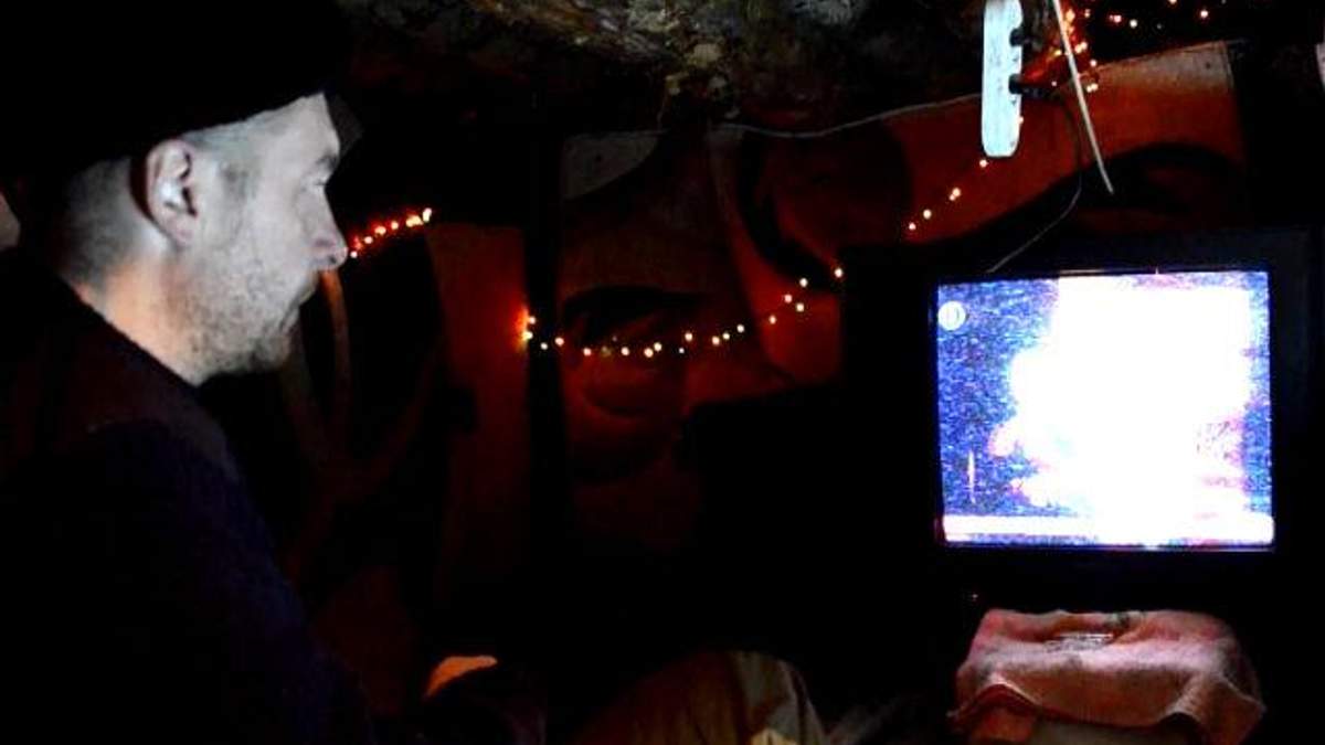 Терористи показали, чим займаються у вільний від війни час