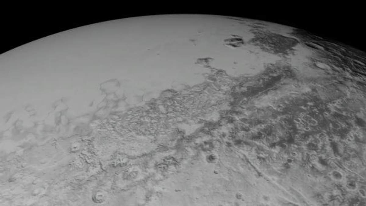 NASA показала увлекательное видео пролета над Плутоном