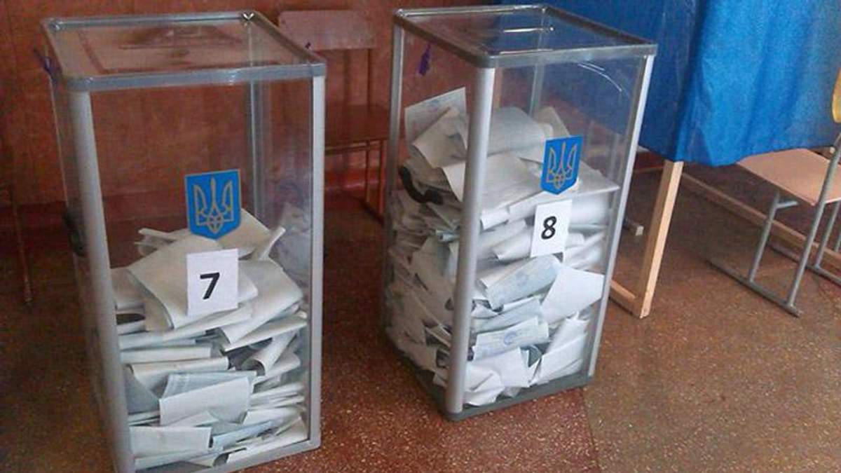 На дільницях в Києві почалися "каруселі"