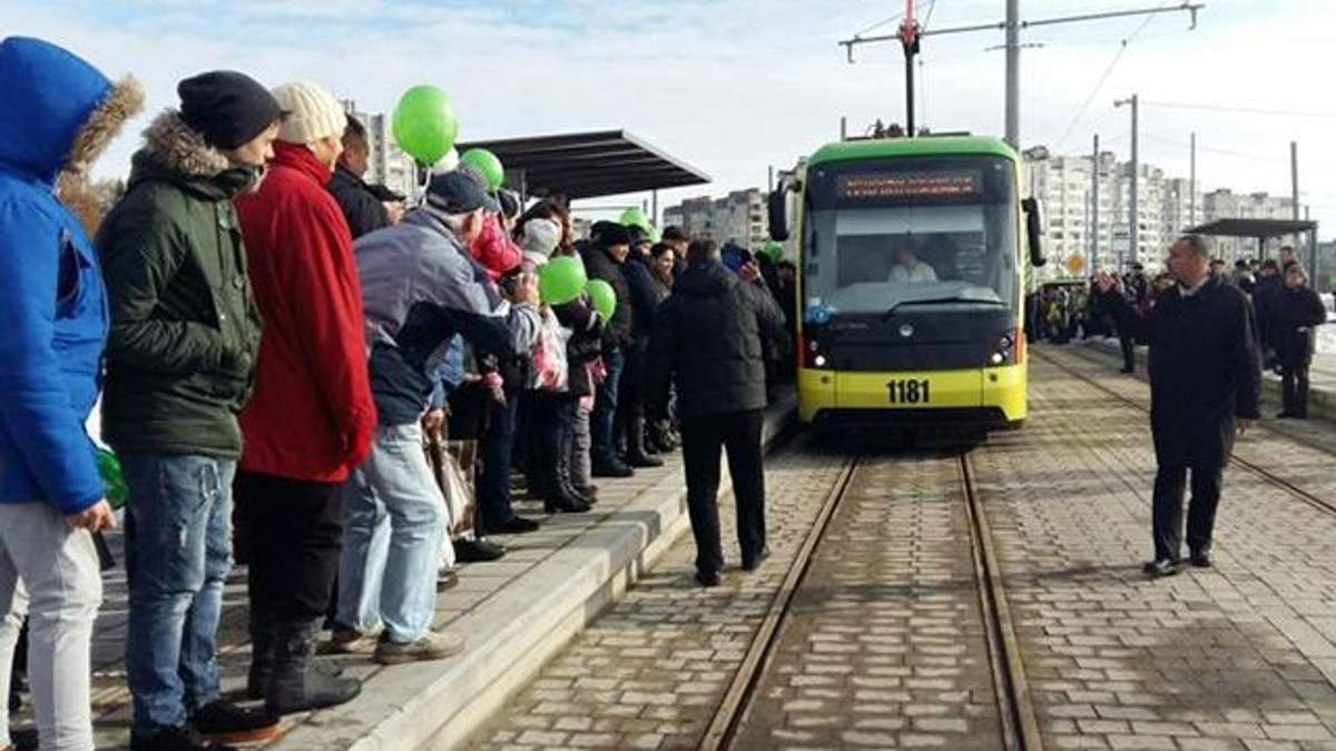 У Львові запустили довгоочікуваний трамвай на Сихів: фото і відео